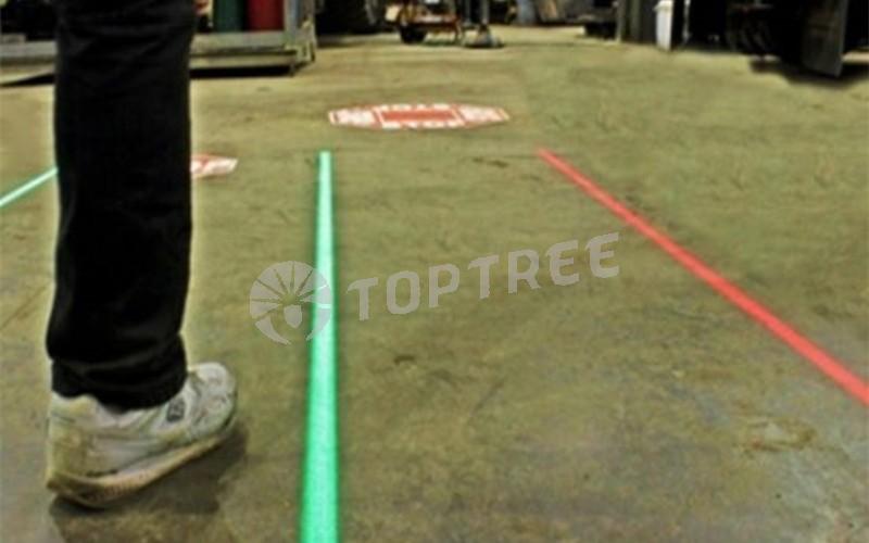 Warehouse Floor marking walkways with line lasers